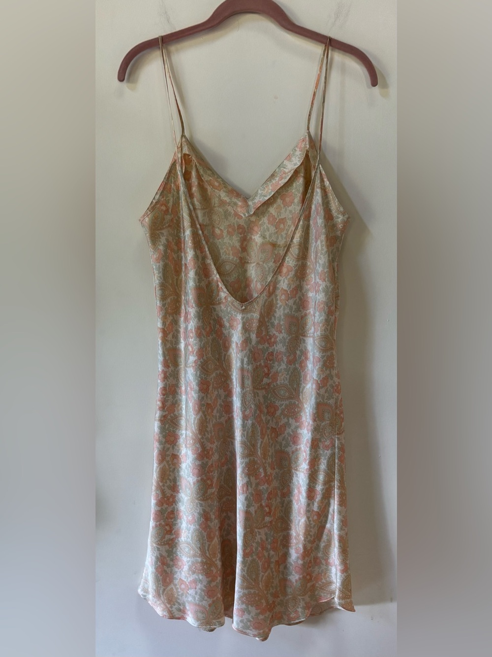 Vintage Carole M. Studio Peach Floral Paisley Silk Slip - Picture 2 of 4